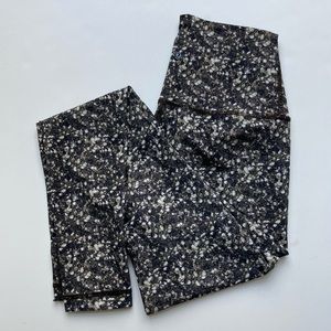 lululemon Shine Tight Rolldown Gold Legging Size 4